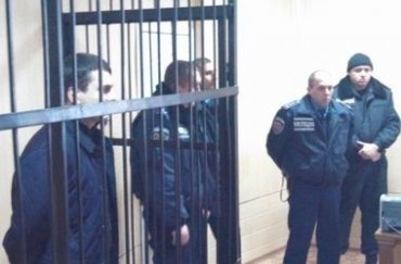 Обвиняемого в покушении на Путина освободили в зале суда