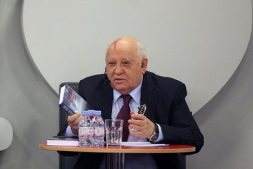 Горбачев: «Путин считает себя заместителем Бога»