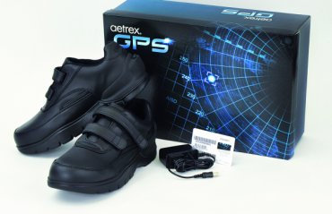 В Японии начали продавать обувь с GPS-системой