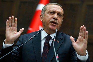 Эрдоган посоветовал России «не играть с огнем»