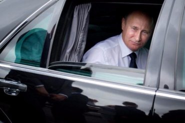 Путин опять опоздал – саммит в Париже открыли без него