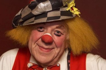 Знаменитый клоун Олег Попов скончался во время гастролей в России