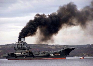 На крейсере «Адмирал Кузнецов» закончились нательные крестики