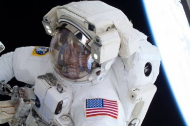 Американский астронавт проголосовал в космосе за президента США