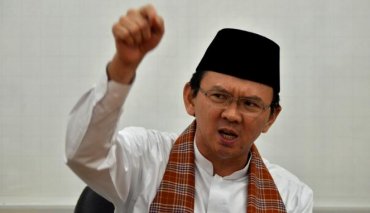 Губернатор столицы Индонезии официально обвинен в богохульстве