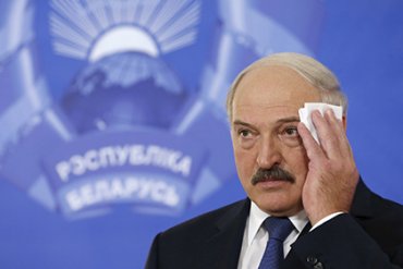 Лукашенко заявил, что СССР распался из-за нехватки стирального порошка