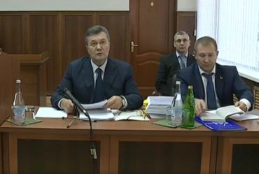 Януковича снова везут на допрос