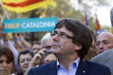 Верховный суд Испании выдал ордер на арест экс-главы Каталонии