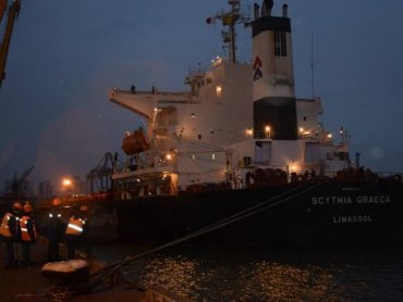 В ДТЭК сообщили, что в порт Черноморск прибыл балкер с антрацитовым углем из ЮАР