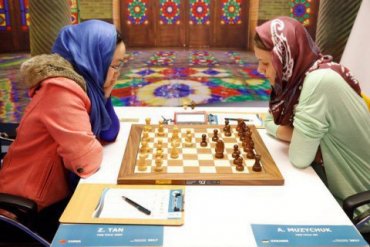 На ЧМ по шахматам в Саудовской Аравии разрешили не надевать хиджабы