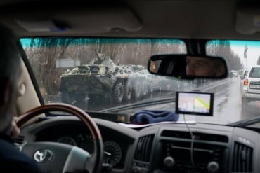 В Луганск вошла колонна военной техники