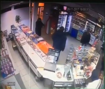Сын народного депутата с другом ограбили магазин