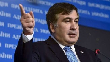 Саакашвили предупредил СБУ об отравленных конфетах Roshen в своем холодильнике
