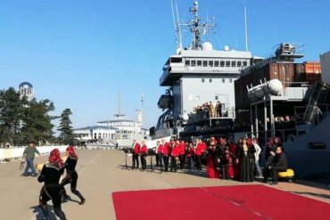 Военные корабли НАТО прибыли в Грузию на учения