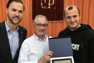 Украинец Зозуля получил в Испании приз лучшему игроку сезона