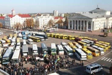 Автоперевізники вимагають звільнення керівництва Укртрансбезпеки