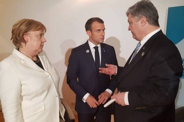 Меркель и Макрон на встрече с Порошенко осудили выборы на Донбассе