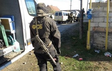 ФСБ провела обыски у Свидетелей Иеговы в Крыму