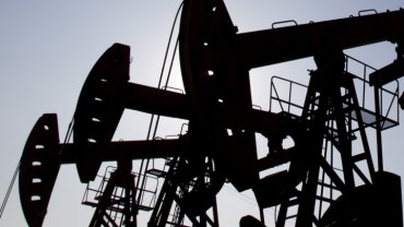 Цены на нефть рекордно рухнули