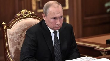 Путин приказал заменить Википедию