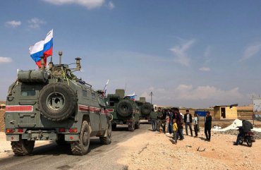 Российский патруль в Сирии забросали камнями