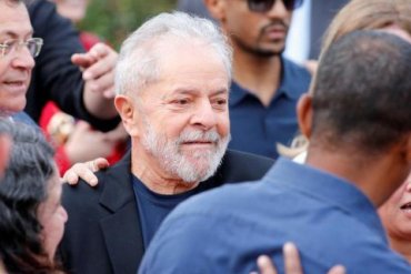 Бывшего президента Бразилии выпустили из тюрьмы