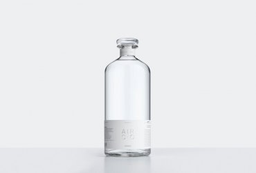 Нью-йоркская компания разработала рецепт водки, состоящей лишь из воды и воздуха