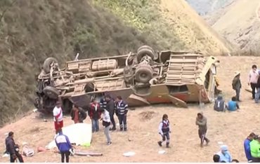 В Перу автобус рухнул в пропасть: 19 жертв