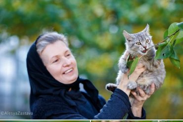 Монахини и прихожане Флоровского монастыря  рассорились из-за котиков