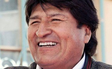 Экс-президент Боливии попросил католическую церковь помочь в решении кризиса в стране