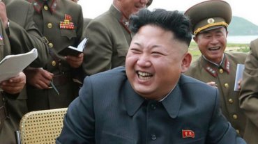 Ким Чен Ын неожиданно провел военные учения