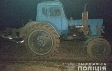 В Винницкой области со стрельбой задерживали пьяного тракториста