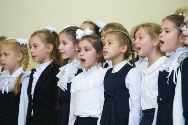 Якутских школьников обязали каждый день петь гимн России