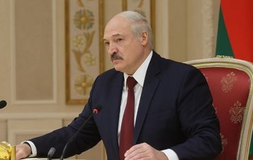 Александр Лукашенко заявил о намерении передать 70-80% полномочий