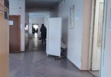 В Тернополе мужчина пришел в поликлинику к врачу и умер в коридоре