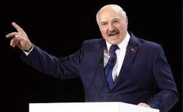 Перекроем газ и дороги: Лукашенко пригрозил “безголовым мерзавцам” из ЕС