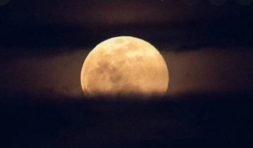 Самое долгое за 580 лет лунное затмение произойдет 19 ноября: кто его увидит
