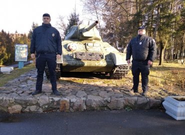 Под Киевом злоумышленники украли бронированную часть танка