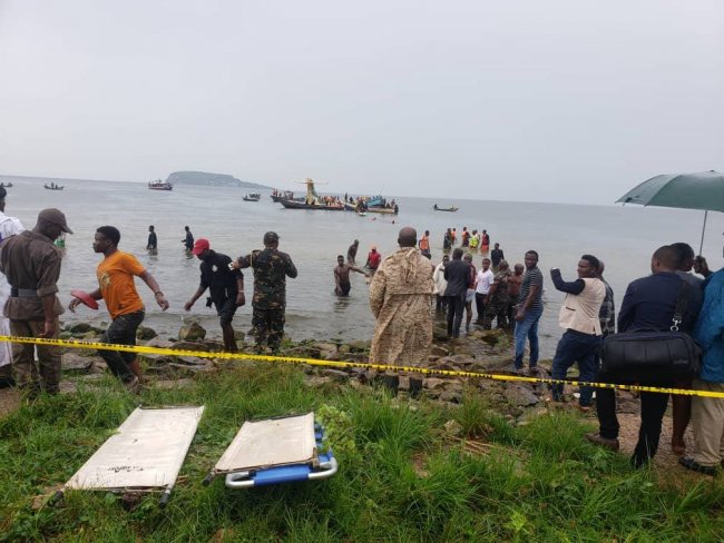 У Танзанії впав у озеро пасажирський літак: що наразі відомо