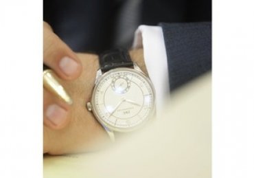 Глава налоговой службы носит часы за $41,5 тыс