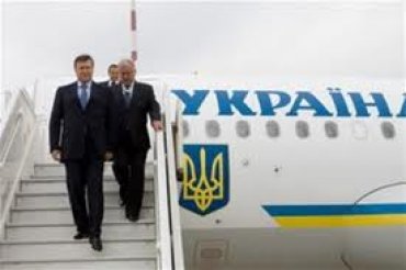 Янукович до конца недели улетел в Китай