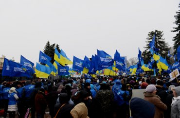 ТВ отказалось от прямой трансляции митинга сторонников Януковича