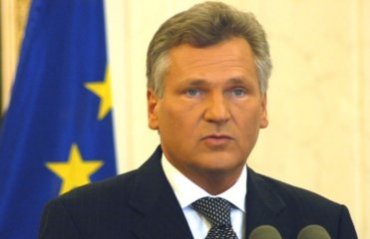Квасьневский раскритиковал политику Брюсселя в отношении Украины