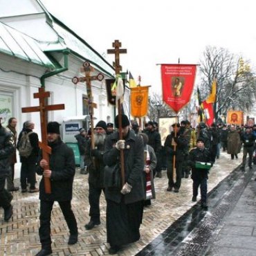 Православный «антимайдан» собрал несколько сотен верующих, вместо обещанных 100 тысяч