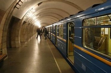 Станции Майдан Независимости и Крещатик снова «заминировали»
