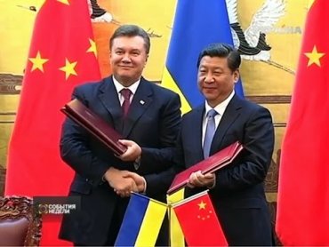 Янукович ездил в Китай за «ядерным зонтиком»