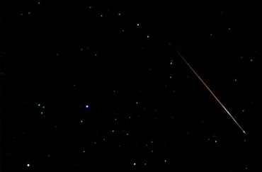 Над планетой со страшной силой взорвался метеорит