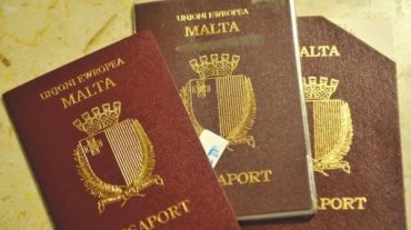Виктор Янукович не смог купить гражданство Мальты