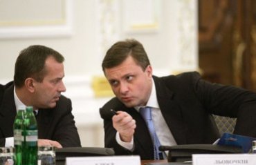 Цена схватки Клюев — Левочкин — стабильность «партии власти», – СМИ