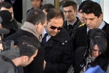 Турецкий шок: за ночь арестованы 50 высокопоставленных чиновников и бизнесменов
